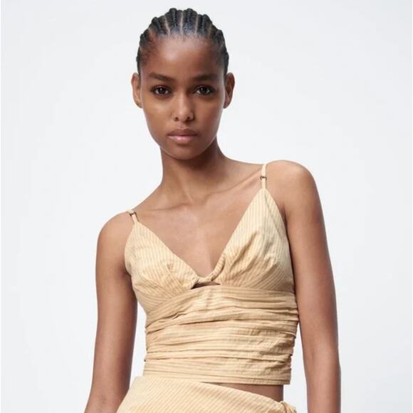 Zara Pinstripe Crop Top V Neck Keyhole Cutout Ruched Smocked Back Cream Size S - Picture 1 of 11